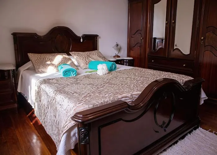 Casa Dos Leoes- Aldeia Dos 4 Abades بيت للعطل بونتي دي ليما